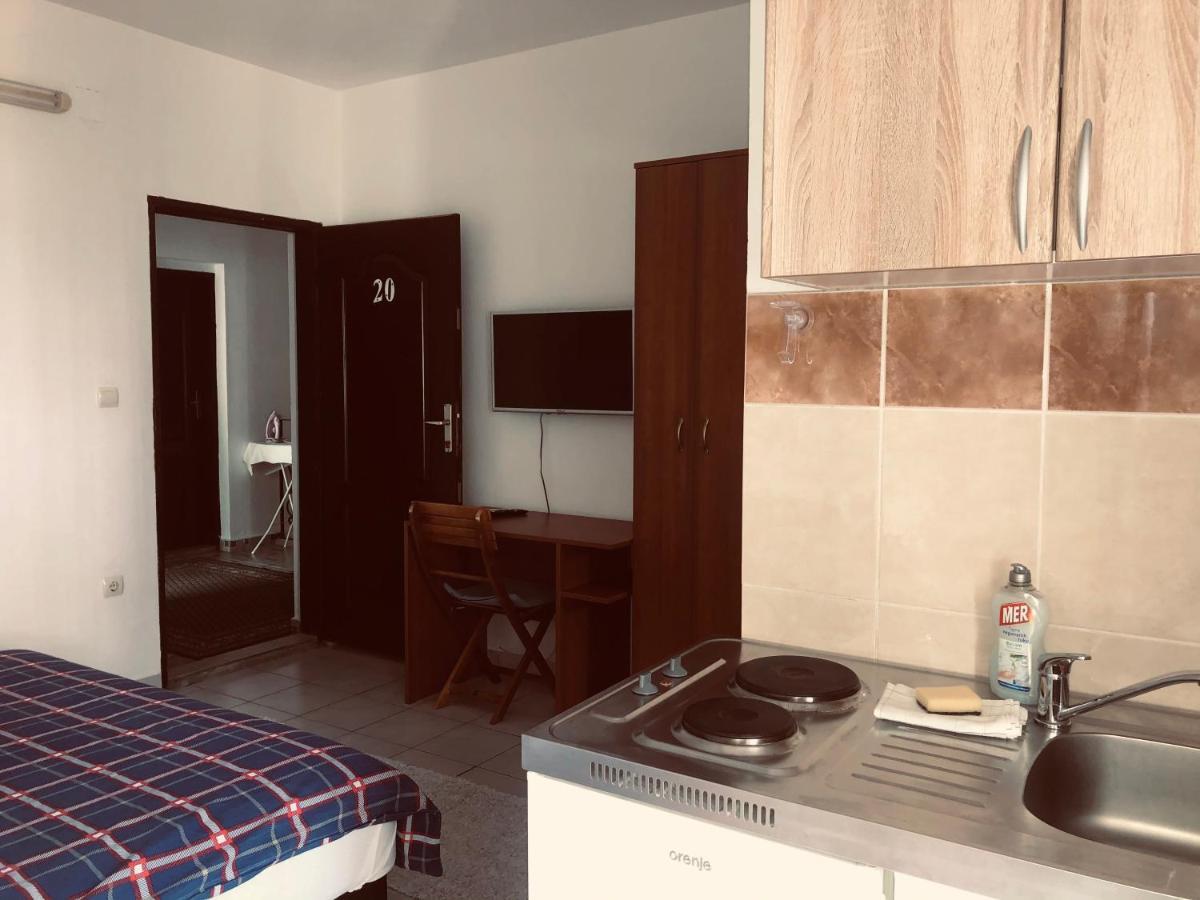 Studio Apartmani Lemon بودفا المظهر الخارجي الصورة